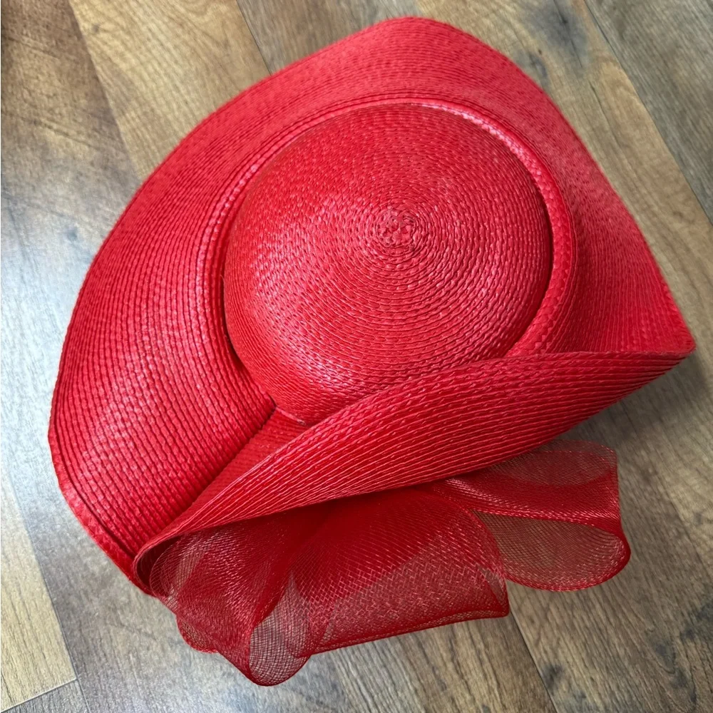 Vintage Elegant Red Fascinator Hat - Picture 6 of 7